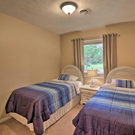 Hendersonville Home With Fire Pit 5 Mi To Downtown! Exterior photo