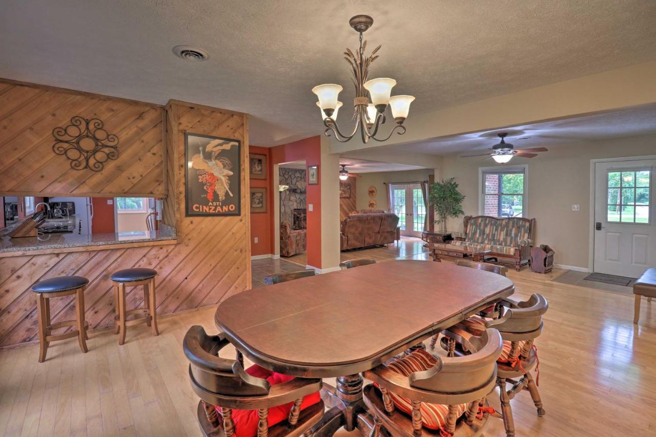 Hendersonville Home With Fire Pit 5 Mi To Downtown! Exterior photo