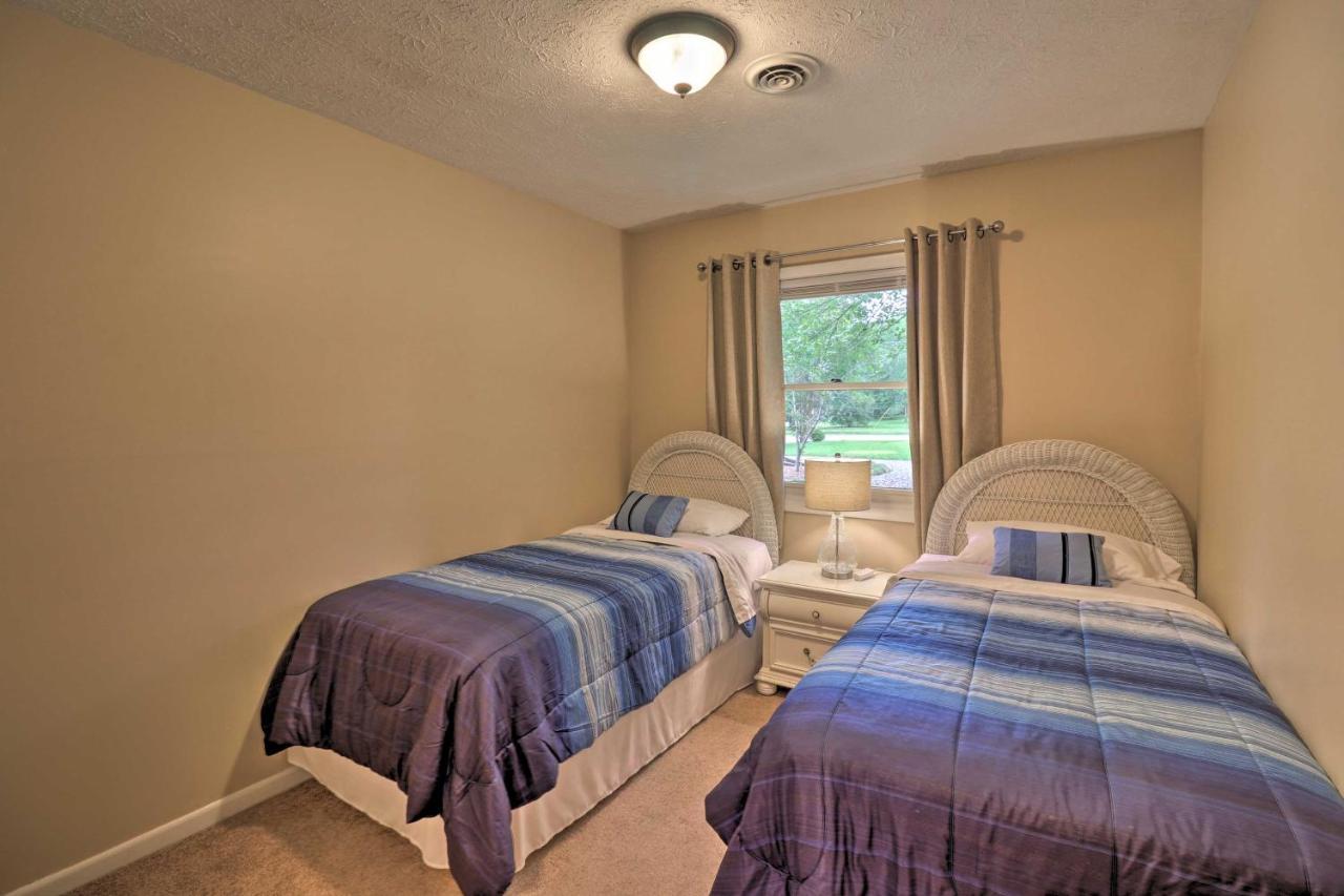 Hendersonville Home With Fire Pit 5 Mi To Downtown! Exterior photo