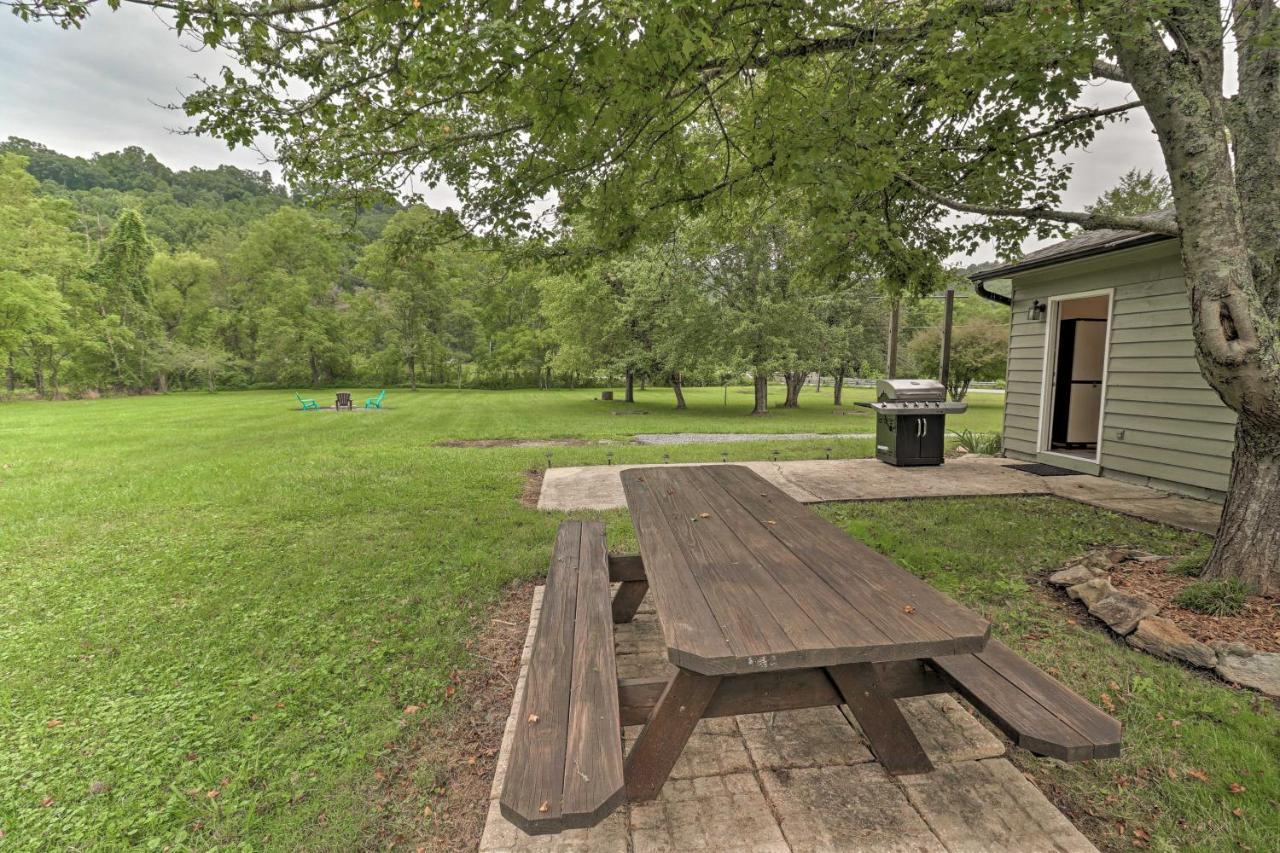 Hendersonville Home With Fire Pit 5 Mi To Downtown! Exterior photo