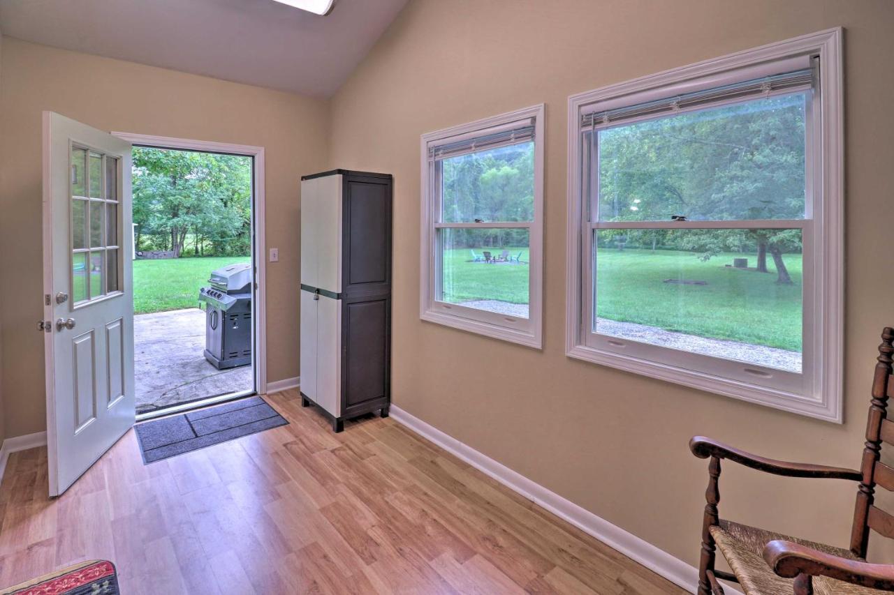 Hendersonville Home With Fire Pit 5 Mi To Downtown! Exterior photo
