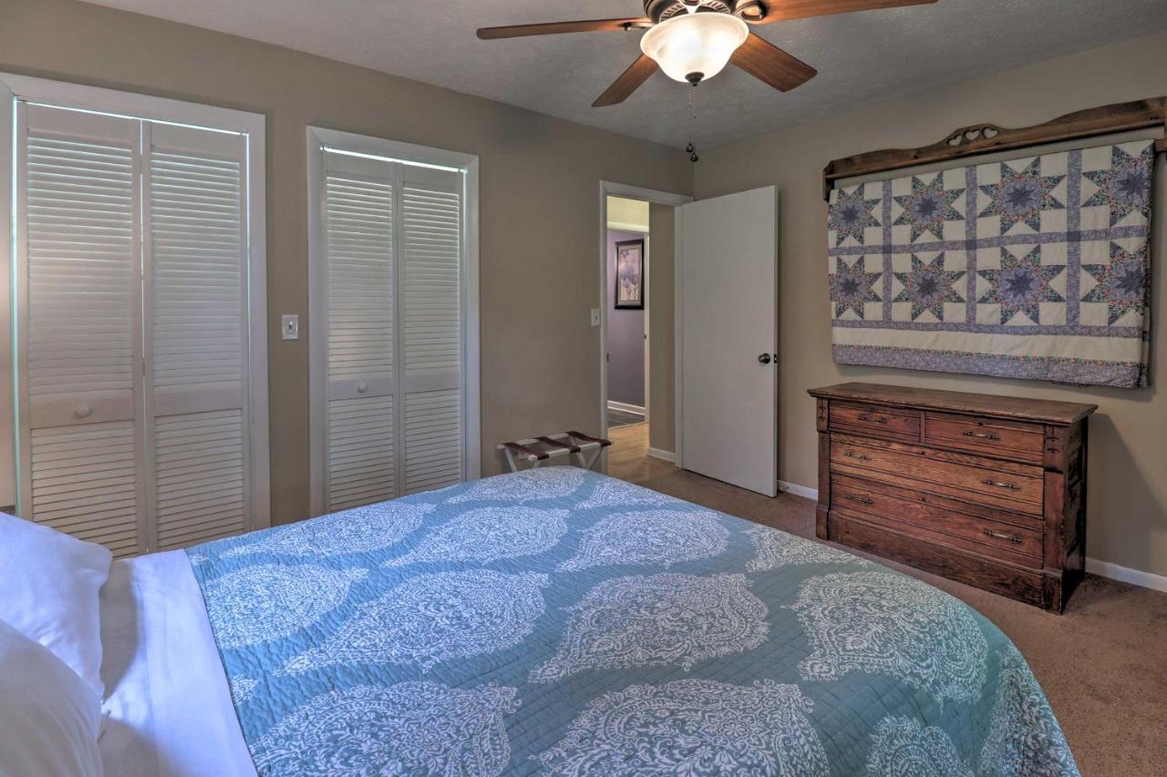 Hendersonville Home With Fire Pit 5 Mi To Downtown! Exterior photo